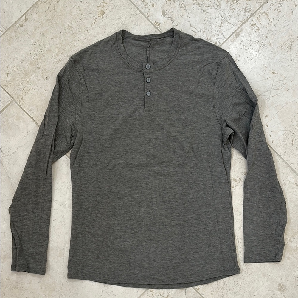 lululemon men’s 5-Year Basic Long Sleeve Henley, heathered gray
